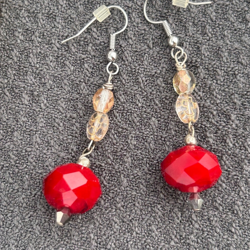 (5/$5 Deal) Elegant Red and Silver Dangle Earrings